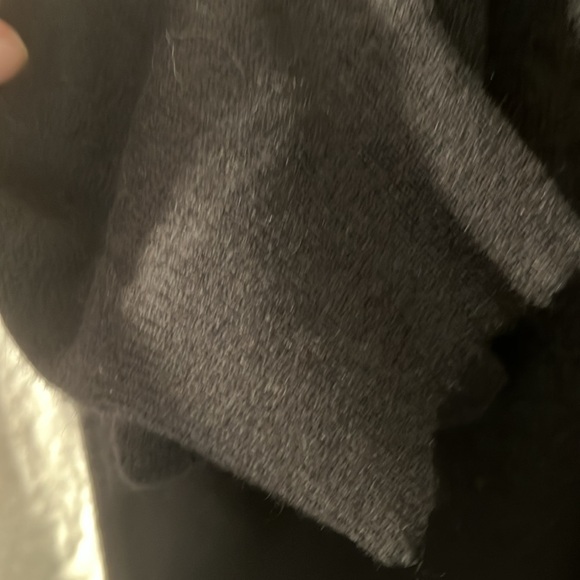 His A Banks men’s crew neck cashmere sweater- new no tags - Picture 4 of 5